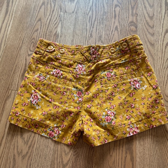Corduroy Pattern Shorts - Picture 4 of 4